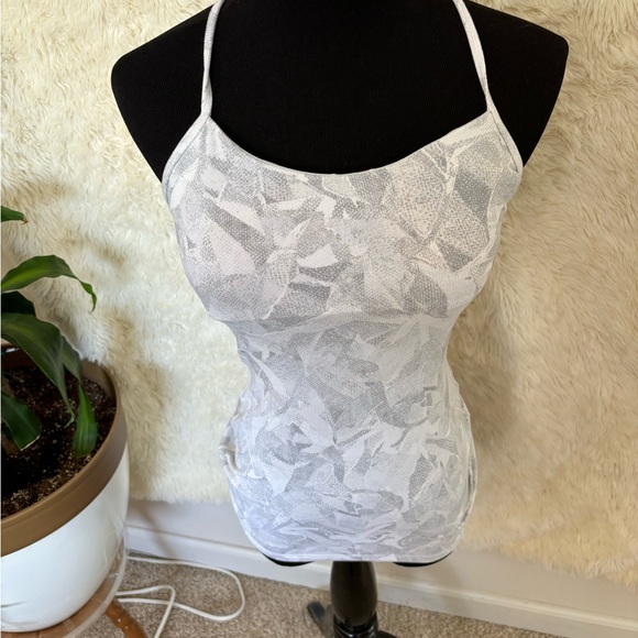 Lululemon top - Picture 4 of 7